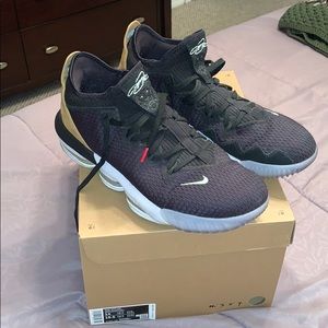 LeBron 16 Low Black/Gold/Wheat Basketball Shoes